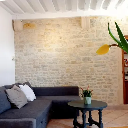 Hébergement de vacances La Maison Perchée *